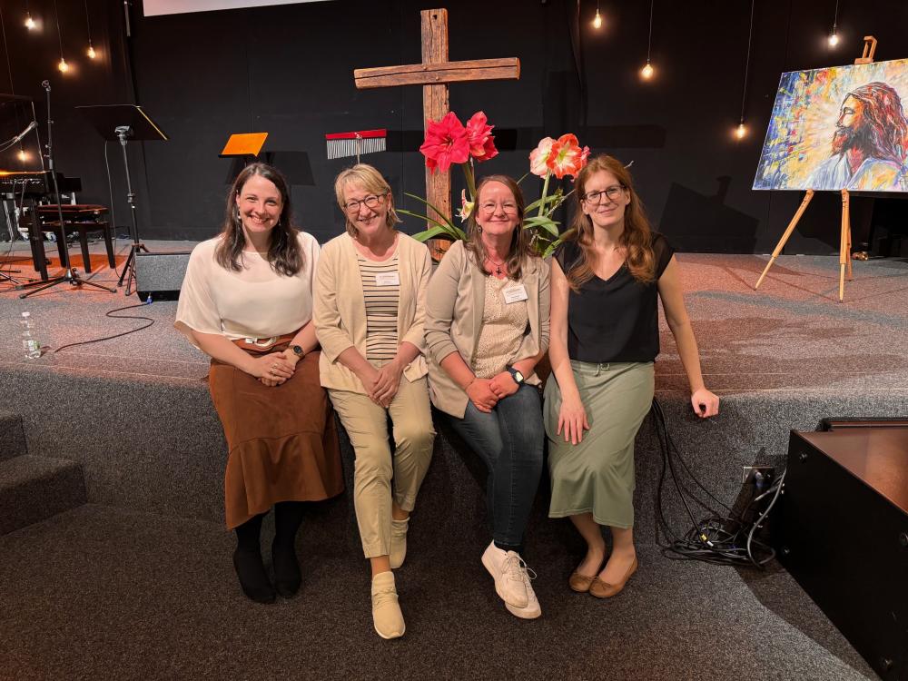  von links: Miriam Rückert, Heidi Kunz, Elke Bachteler und Simone Fahrer. Bild: Ambulanter Hospizdienst Westlicher Enzkreis e.V.